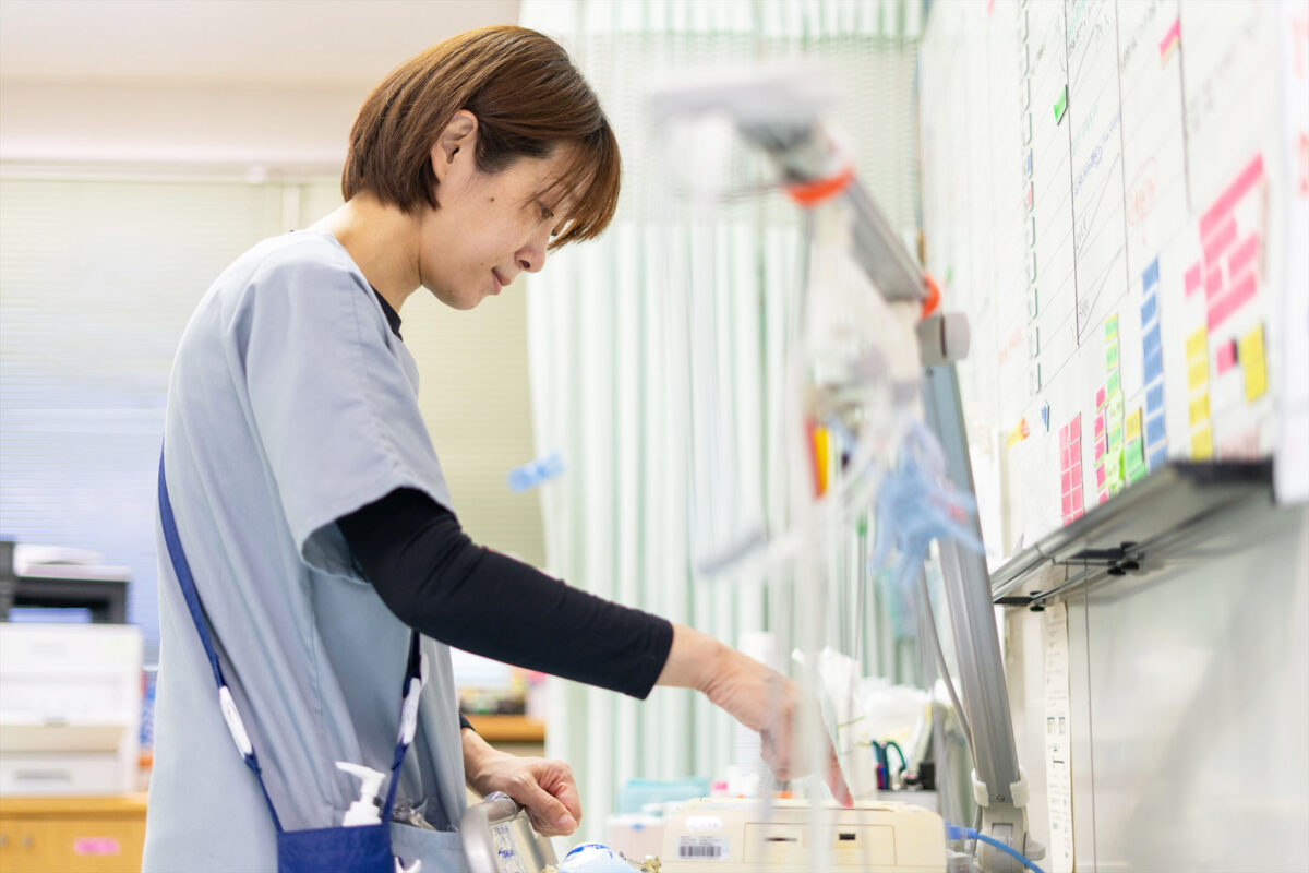 写真：看護師の勤務風景2